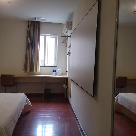 7Days Inn Foshan Dongfang Square Walmart Экстерьер фото