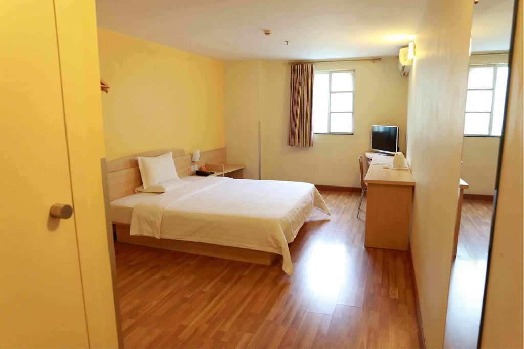 7Days Inn Foshan Dongfang Square Walmart Номер фото